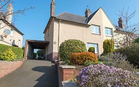 Park Road Holiday Home - Spacious 3 Bedroom House With Garden Near Edinburgh